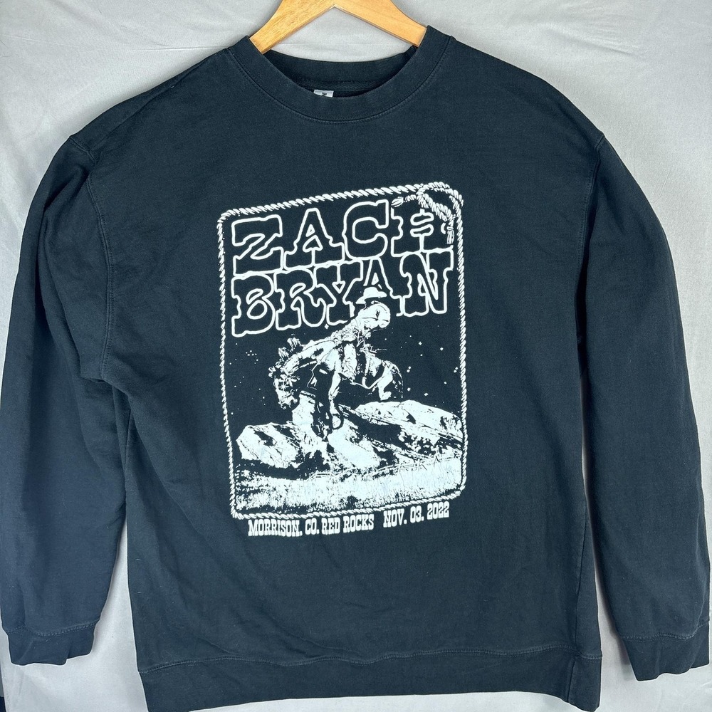 Zach Bryan Red Rocks 2022 Cowboy Graphic Size 2XL Crewneck Sweatshirt Black